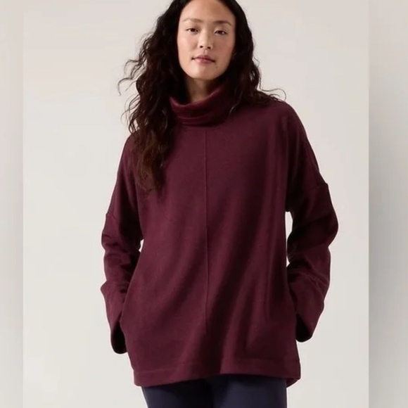 Athleta Cozy Karma Funnel Neck Plum Purple Turtleneck Bozy Sweatshirt Size M - Picture 1 of 10